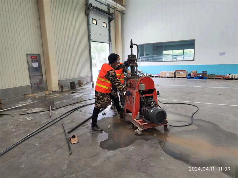 卢龙厂房地面下沉塌陷注浆加固施工